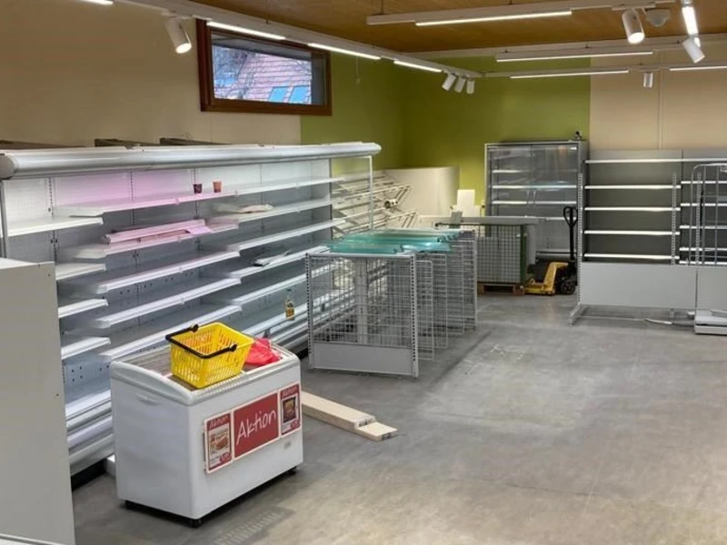 Umbau- und Einrichungsarbeiten 07