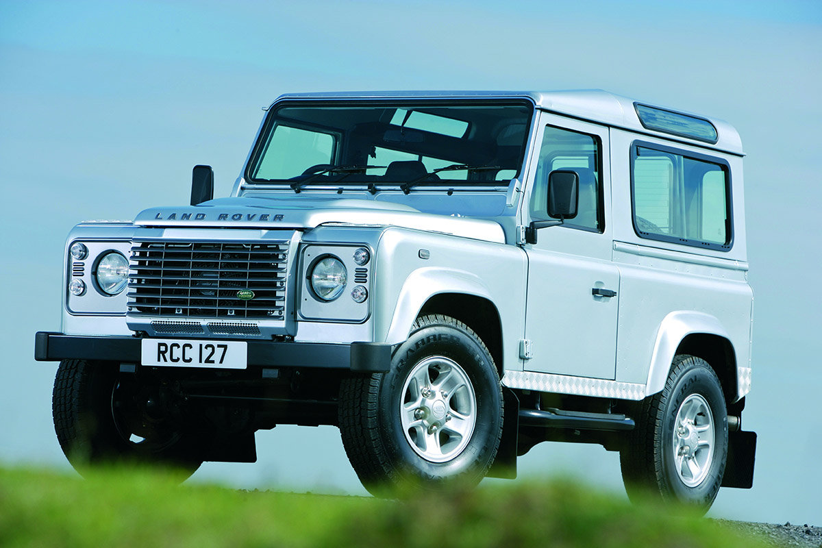 1990-2016 Land Rover Defender Generational Review summaryImage
