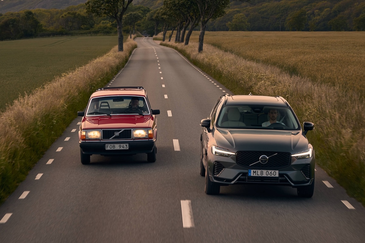 Volvo 240 and Volvo XC60 front driving sunset