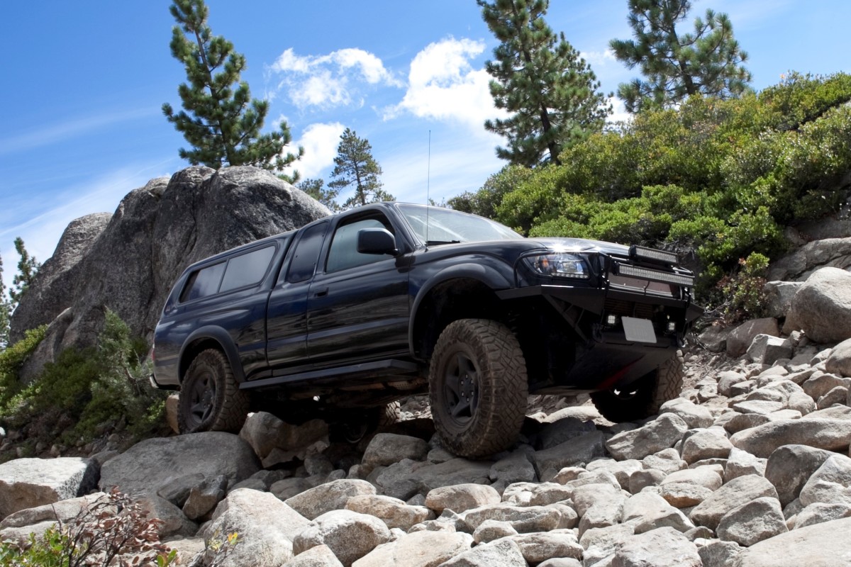 How Much Does it Cost to Lift a Truck or SUV?