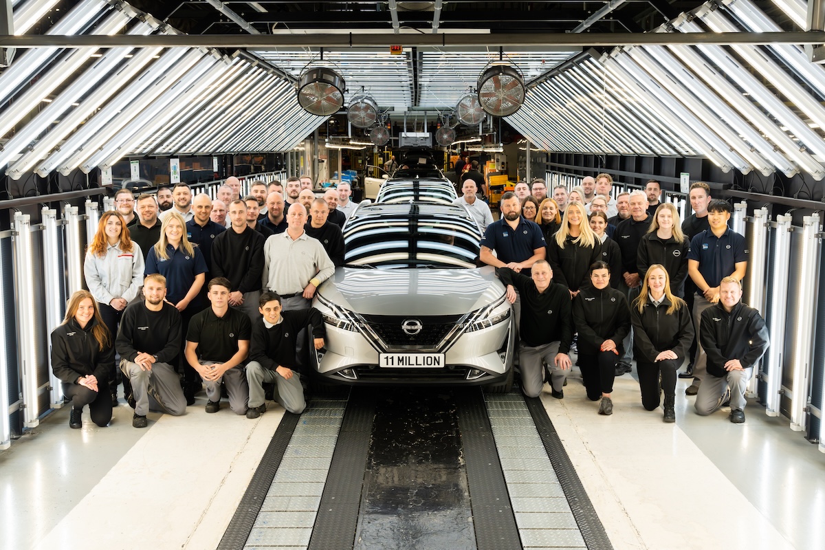 Nissan Sunderland plant workers with 11 millionth car