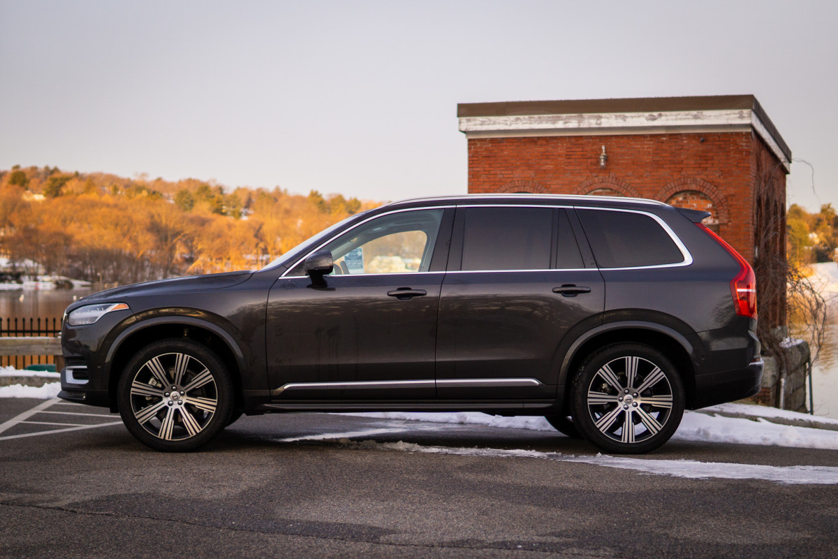 Video Review: 2023 Volvo XC90 Expert Test Drive