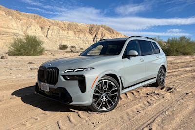 2023 BMW X7