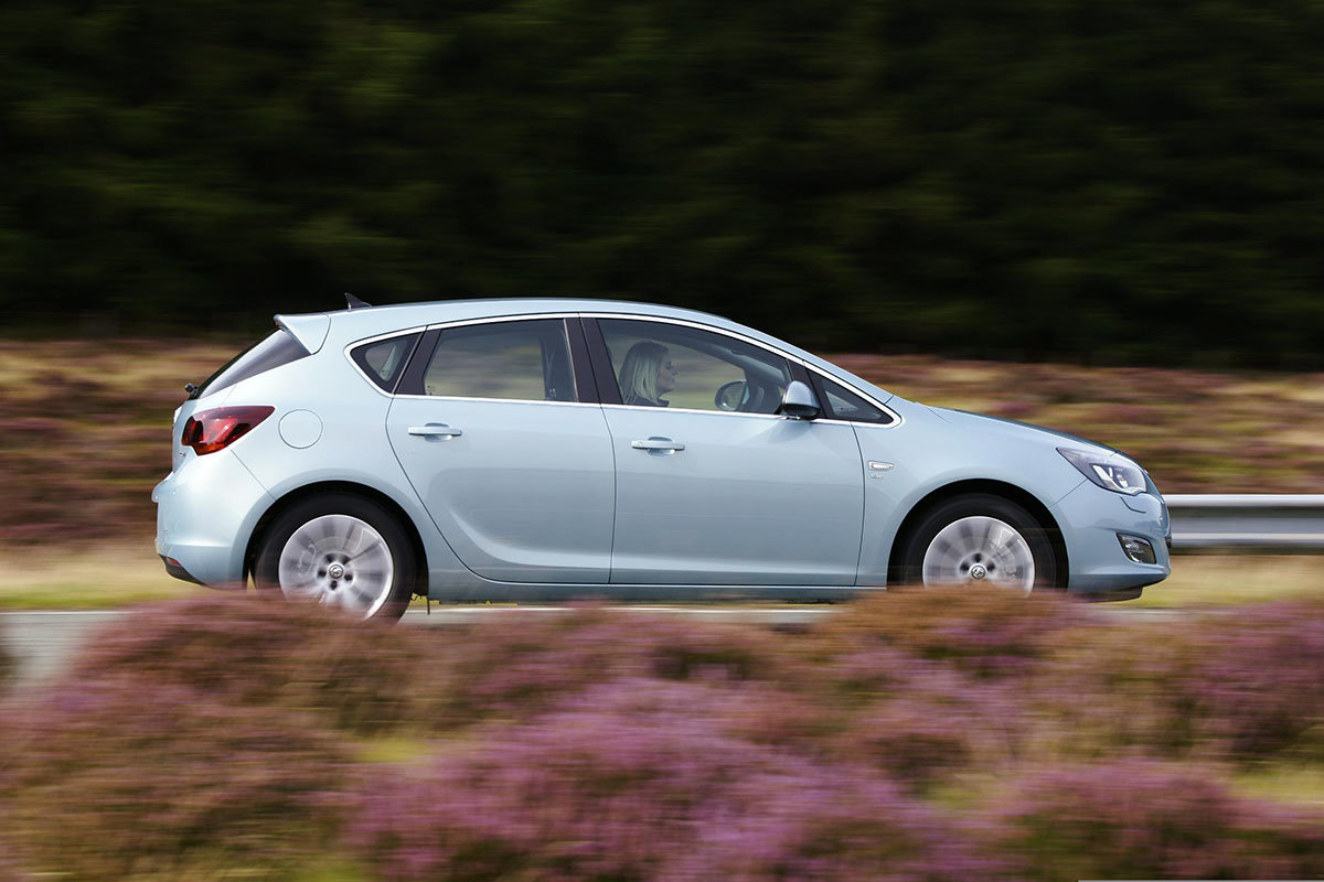 Vauxhall Astra Mk6 (2009-2014) Expert Review Vauxhall Astra Mk6 (2009-2014) Expert Review