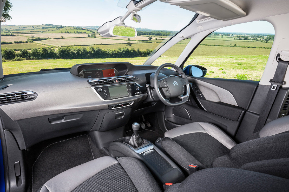 Citroen Grand C4 Picasso Review (2013-2020) Citroen Grand C4 Picasso Review (2013-2020)