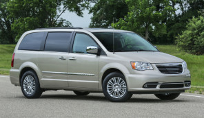 Chrysler Town & Country image