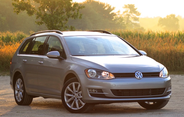 2016 Volkswagen Golf SportWagen Preview
