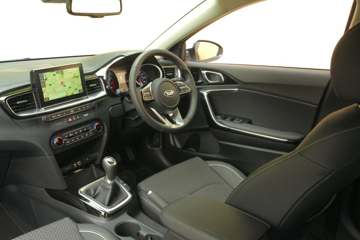 Kia Ceed (2019-present) Expert Review Kia Ceed (2019-present) Expert Review