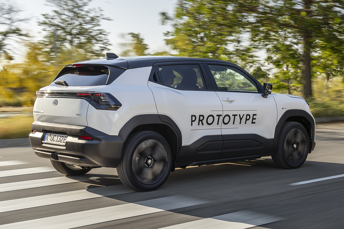 Toyota Urban Cruiser rear 2