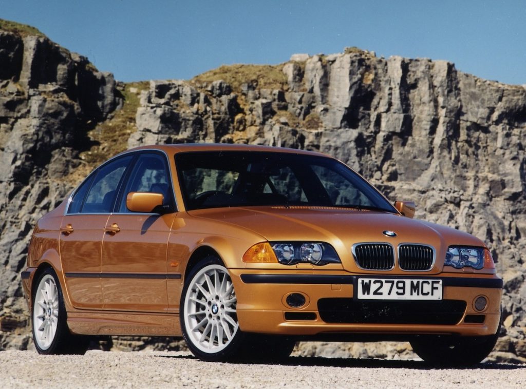 History Guide: BMW 3 Series 4th Generation Front Side View