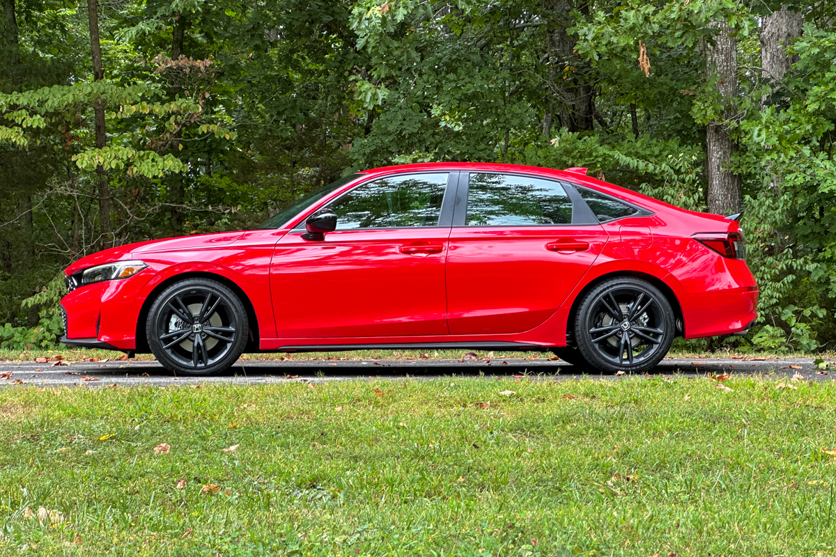 2025 Honda Civic review thumbnail