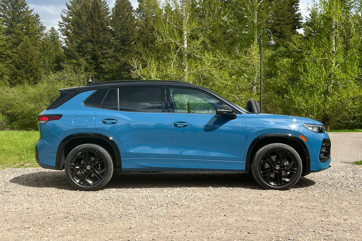 Video Review: 2025 Volkswagen Tiguan Expert Test Drive