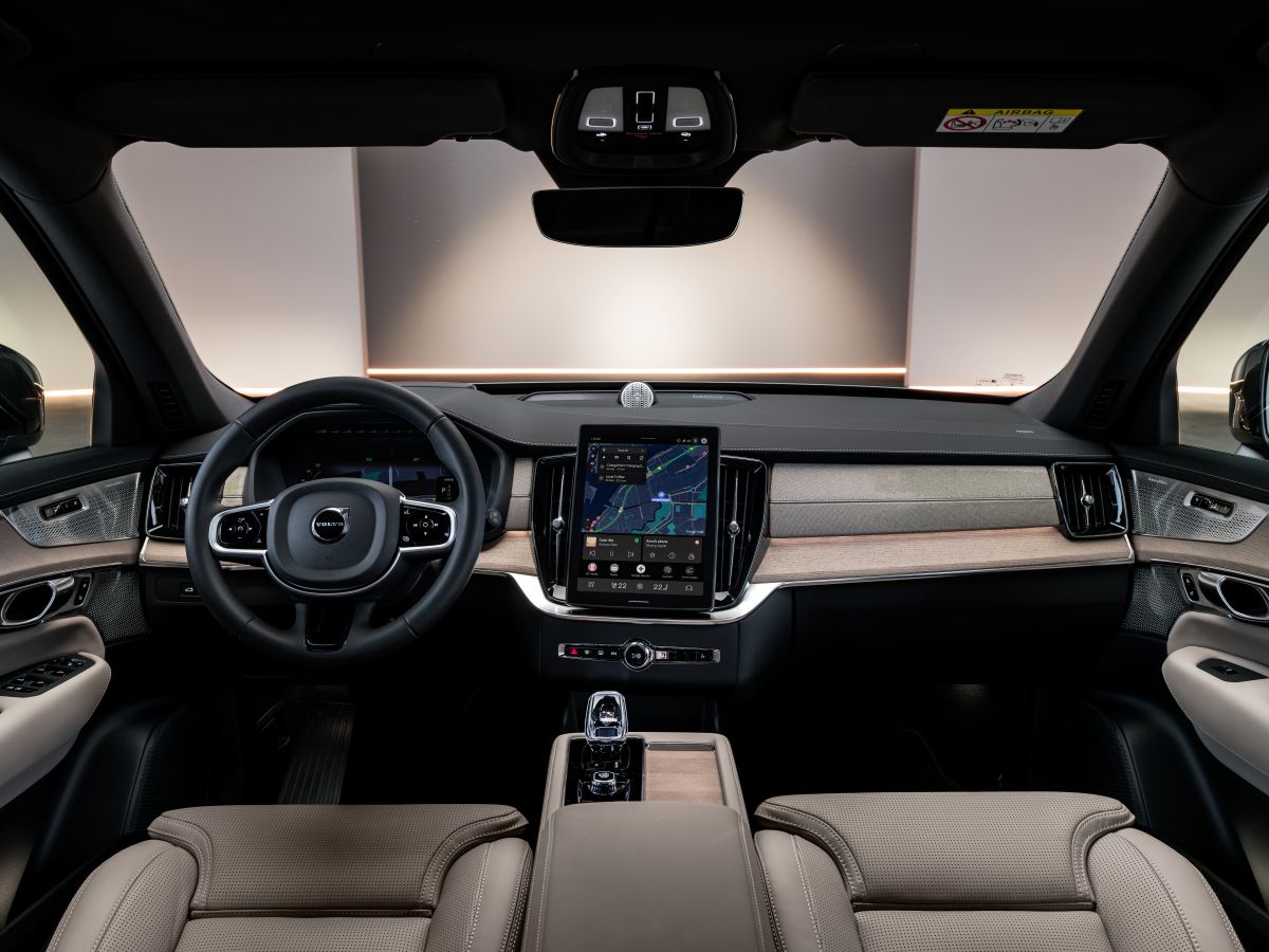 2028 Volvo XC90 preview photo