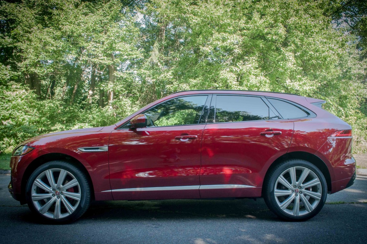 Video Review: 2017 Jaguar F-PACE Expert Test Drive