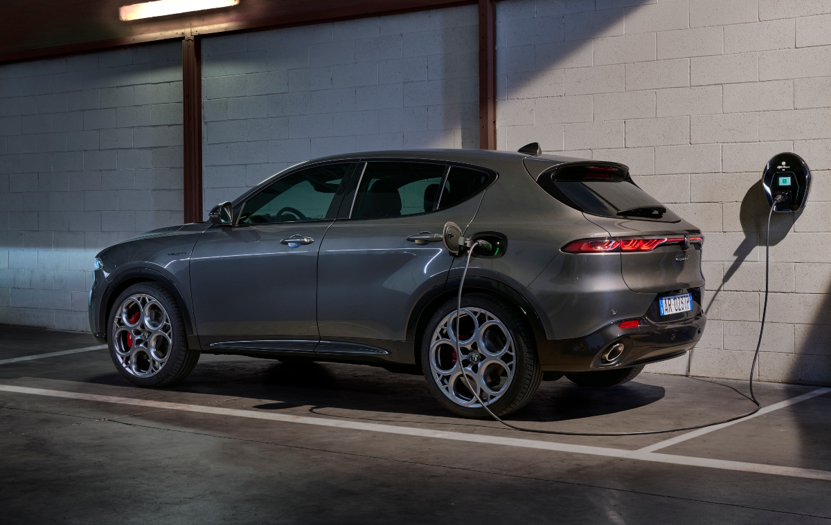 Alfa Romeo Tonale Plug-In Hybrid Q4 4