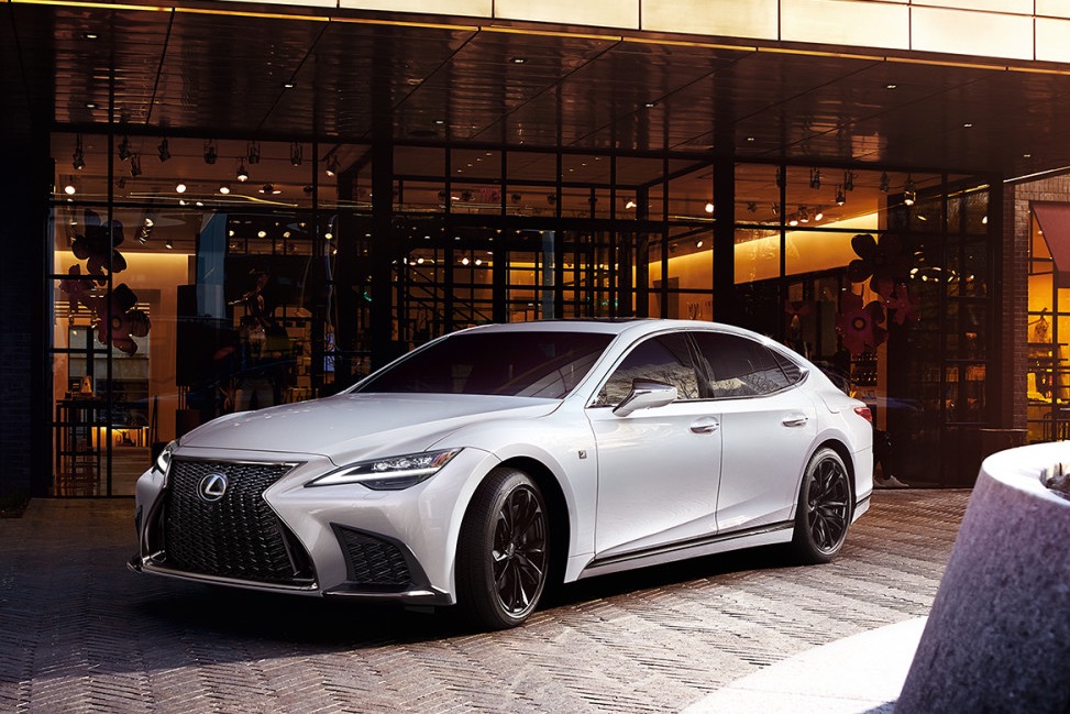 2024 Lexus LS