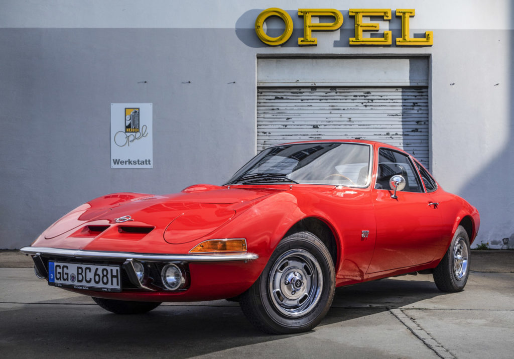 Automotive Reincarnations: Opel GT and Toyota GT86 Front Side View