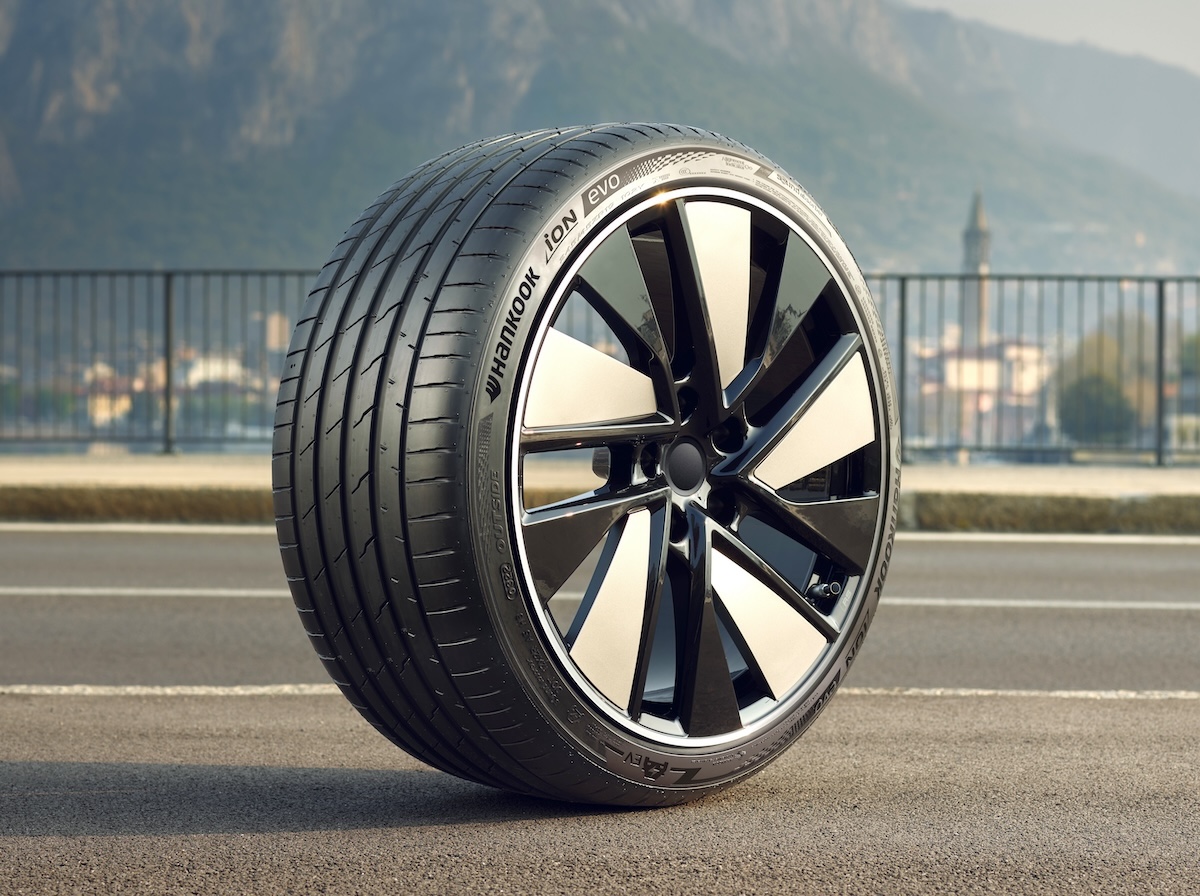 Hankook Ion Evo