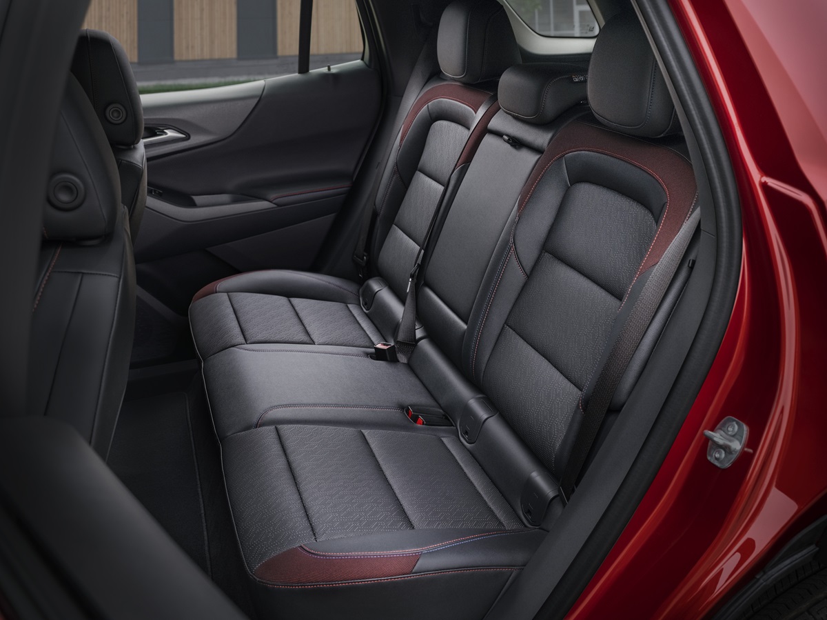 2025-Chevrolet-Equinox-Rear-Seats