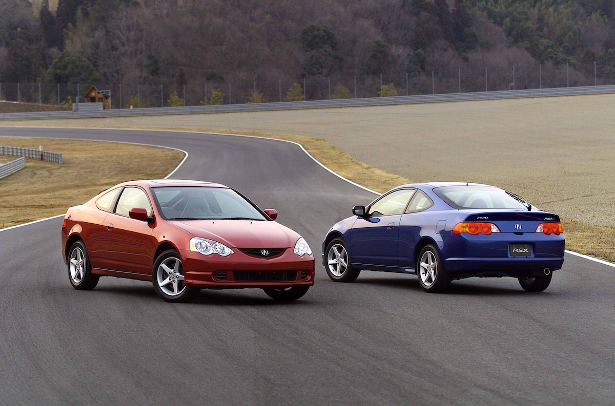 Acura RSX Type S 2002 two car static red and blue