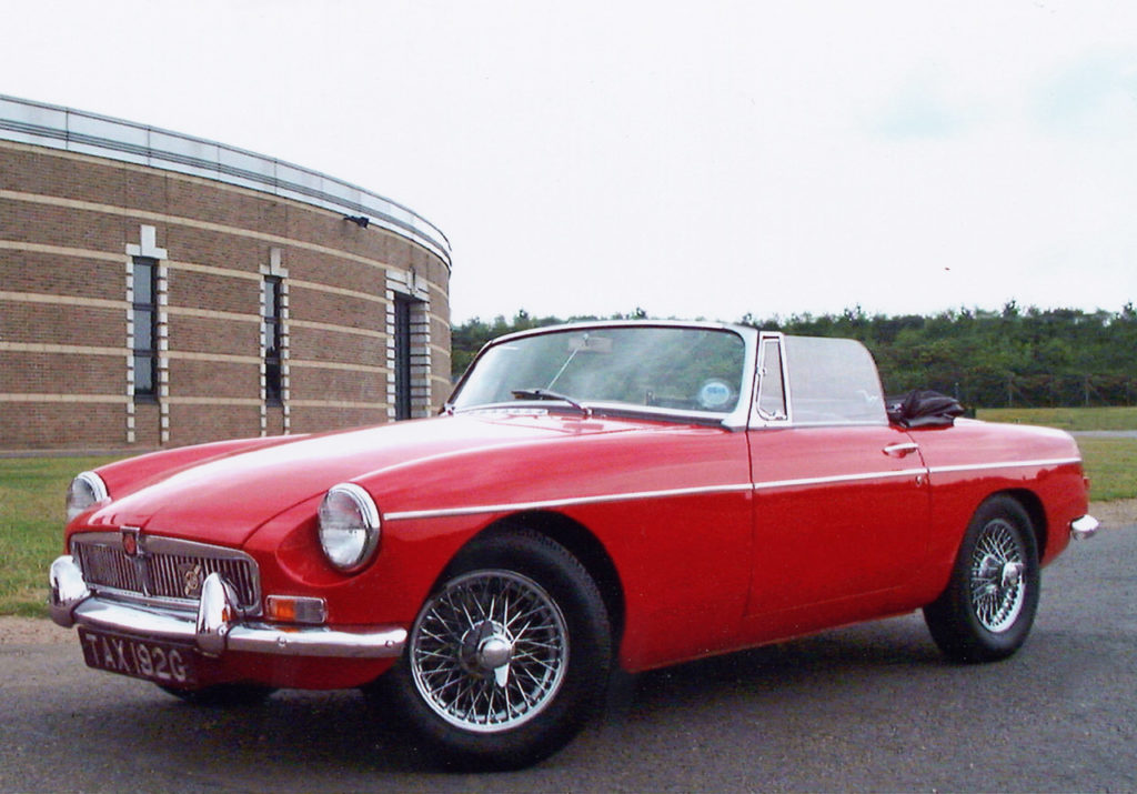 Automotive Reincarnations: MG MGB Roadster and Mazda MX-5 Front Side View 2