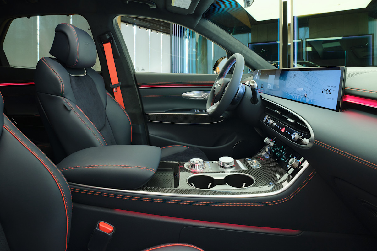 2027 Genesis GV70 Preview - interior