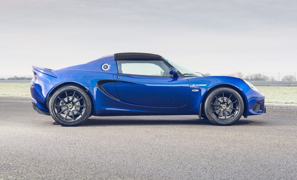 Lotus Elise front static
