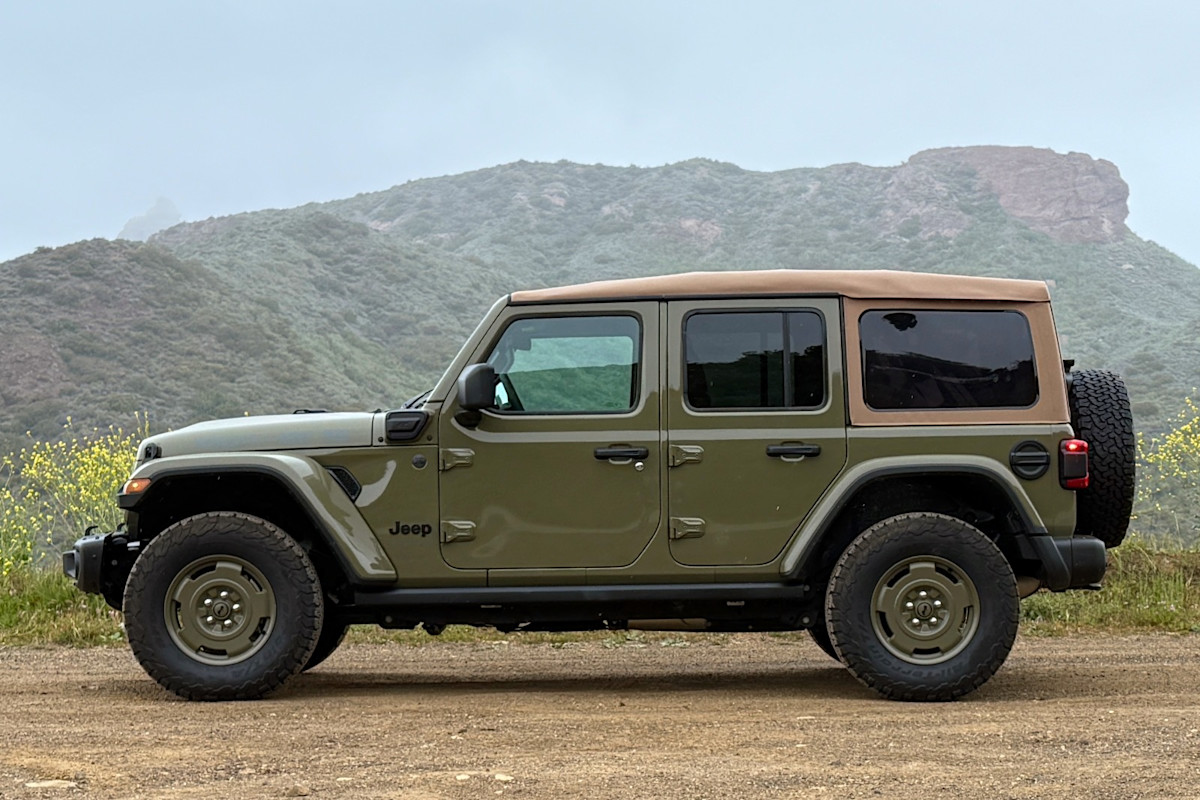 2025 Jeep Wrangler 4xe Review Thumbnail