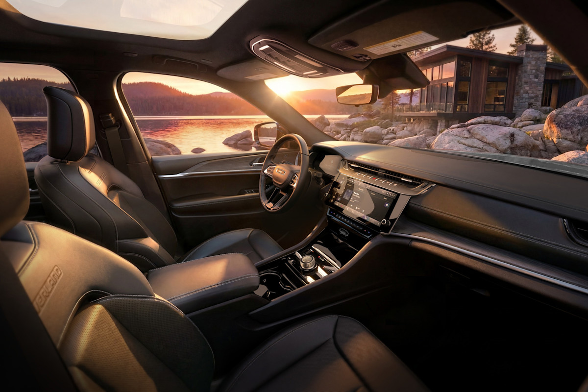 2027 Jeep Grand Cherokee Preview - interior