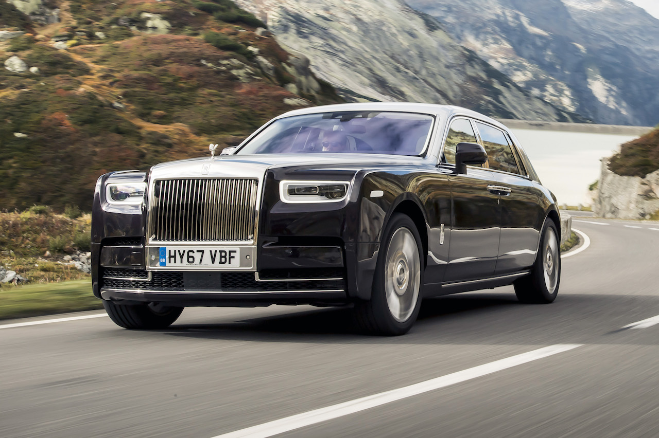 Rolls-Royce Phantom 8 EWB rear three quarters driving