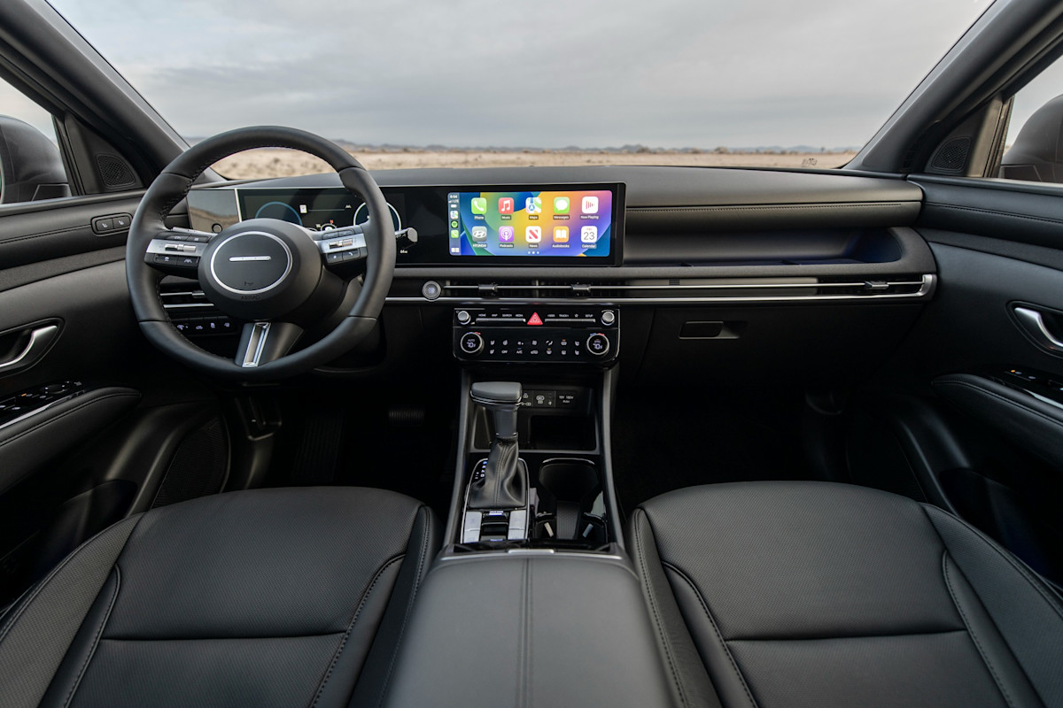 2026 Hyundai Santa Cruz Preview - interior