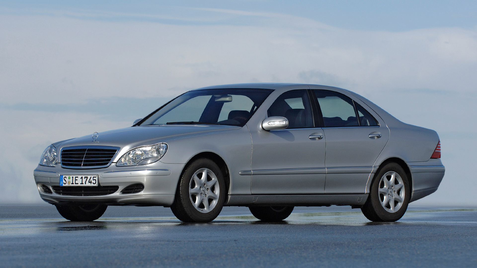 2000 Mercedes-Benz S-Class