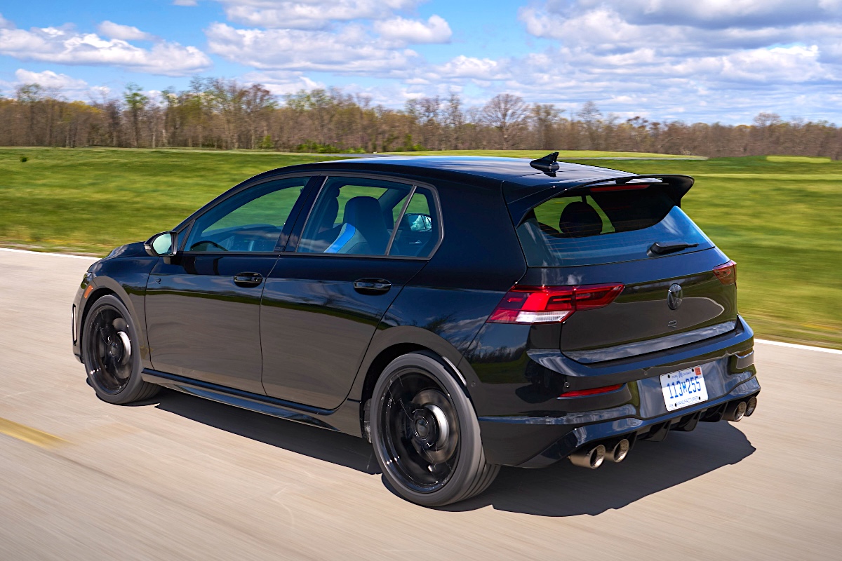 2025 Volkswagen Golf R rear