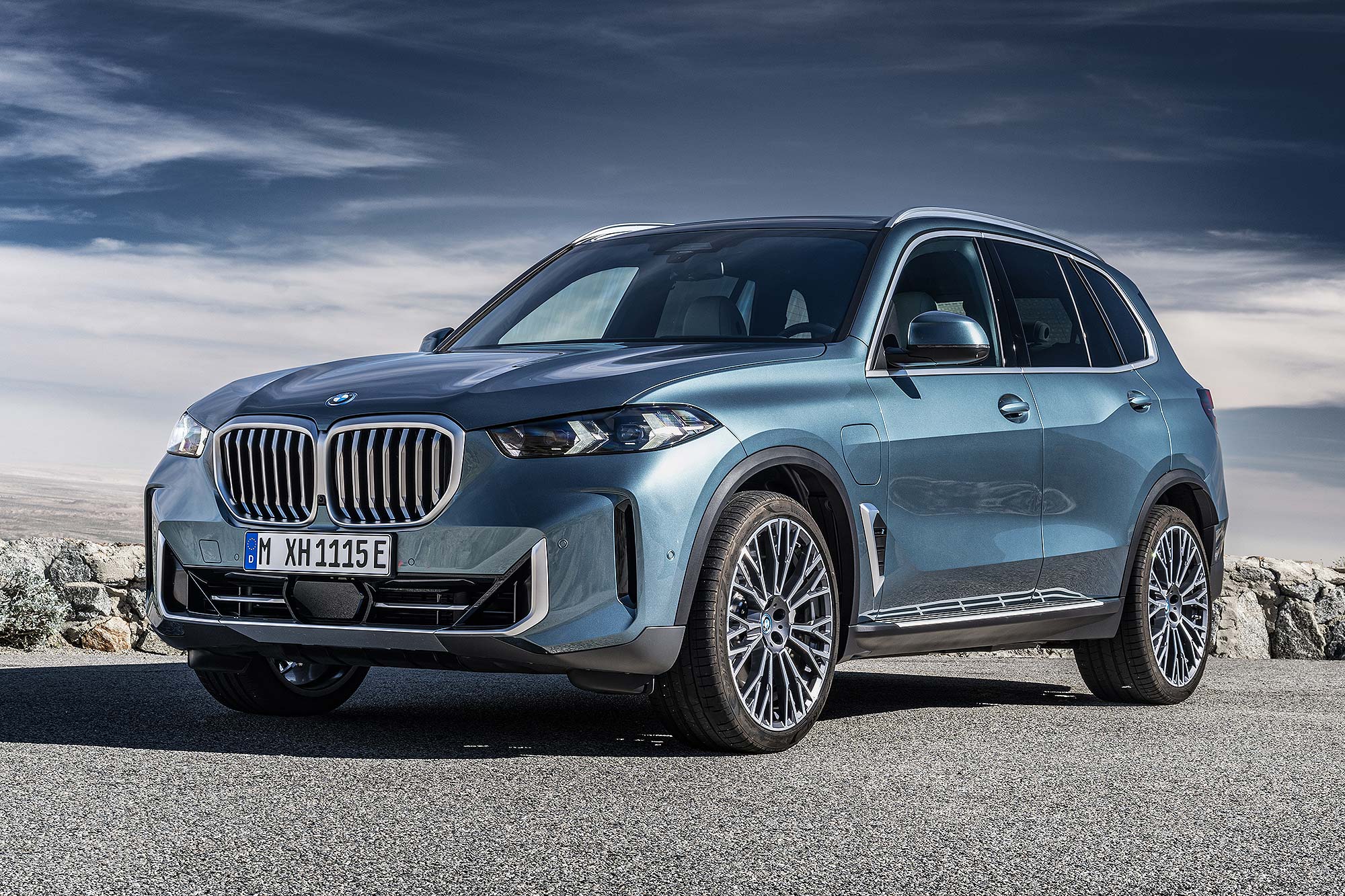 BMW X5 front