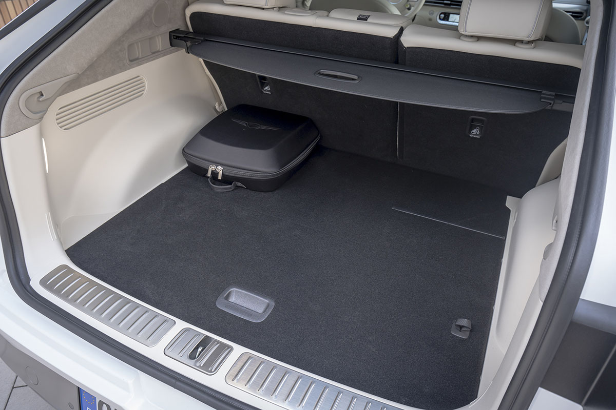 Genesis GV60 Review (2022-present) Genesis GV60 Review (2022-present)