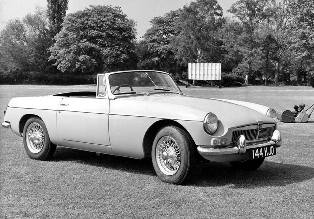 Automotive Reincarnations: MG MGB Roadster and Mazda MX-5 Front Side View 3