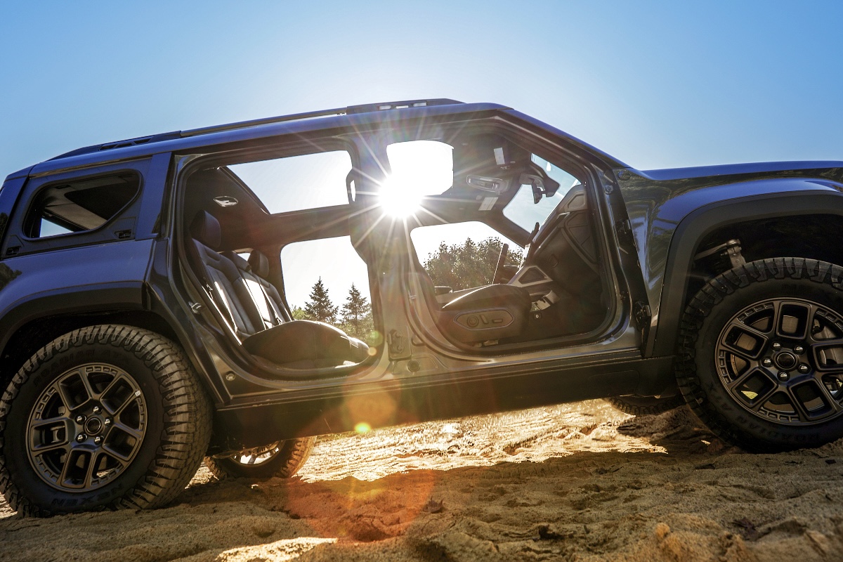 Jeep Recon doors off