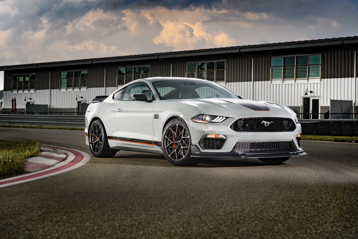 Video Review: 2021 Ford Mustang Expert Test Drive