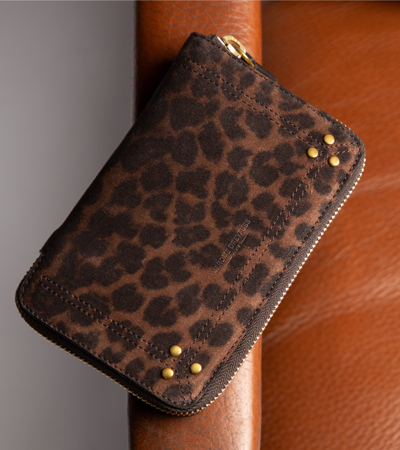 CHIC IN PRINTS CHIC IN PRINTS