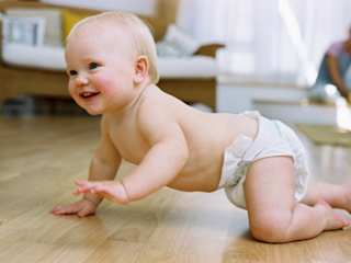 baby_krabbelt_entwicklung_thinkstock.jpg