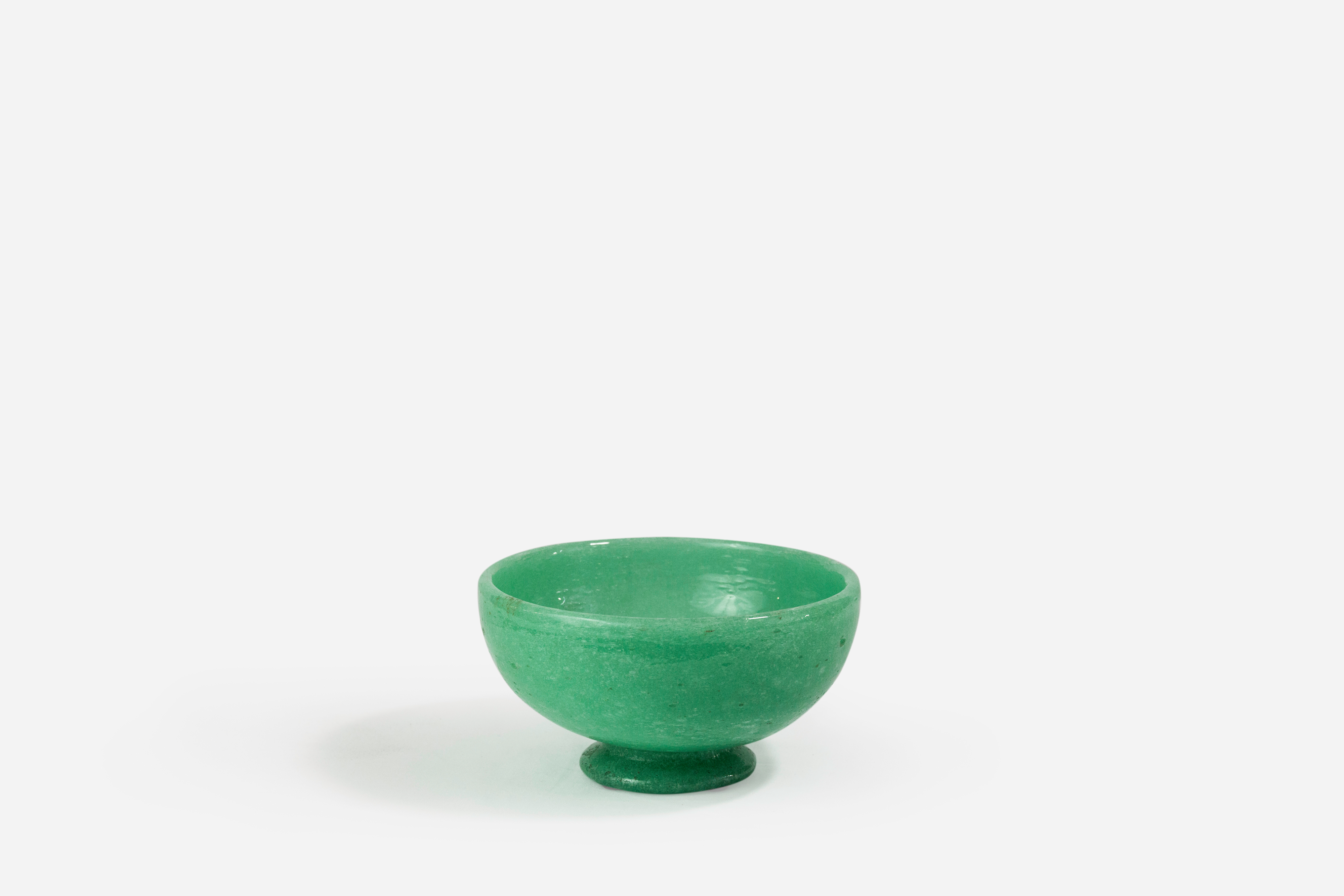 VENINI & MARTINUZZI, Decorative green bowl, circa 1930, venini, martinuzzi, green bowl, murano glass, decorative, venice, italy, decorative arts