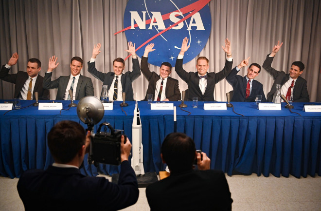 The Right Stuff, 1959 NASA press conference - Gene Page/National Geographic/Disney+