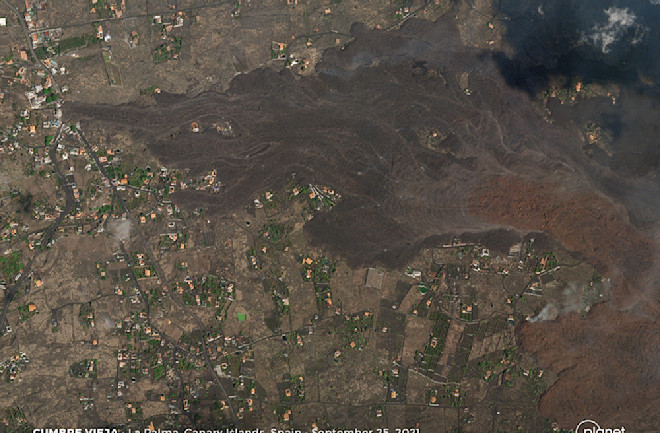 Ash and Lava Flows Continue to Wreak Havoc on La Palma in the Canary Islands