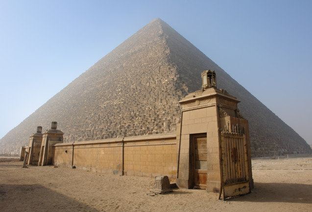 Pyramid Of Khufu (Cheops)