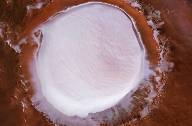 Korolev Crater Mars Ice - ESA