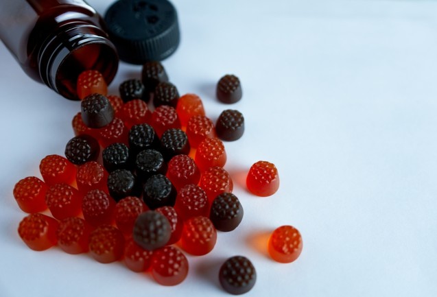 red and black berry gummy vitamins