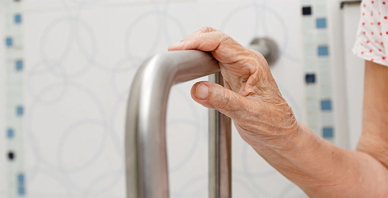 organizar-la-casa-para-el-cuidado-de-un-adulto-mayor-interna-1