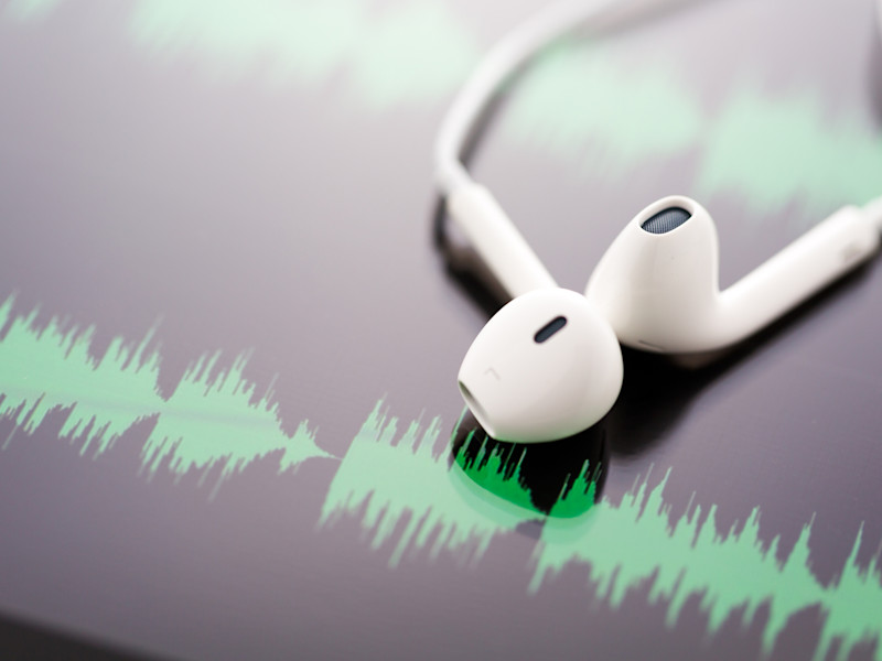 Podcasts for Dentists are a great source of knowledge and keeping up with trends