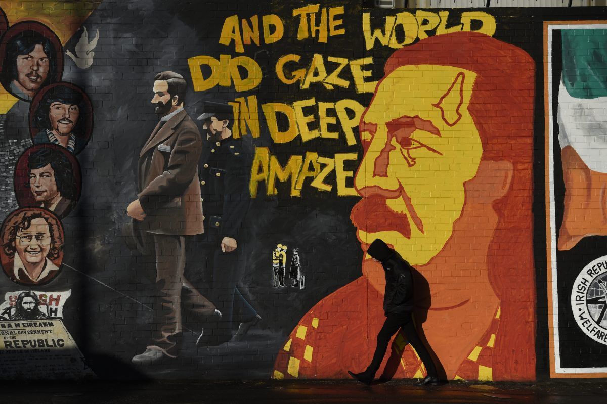 Falls Road Murals with Tours Ireland