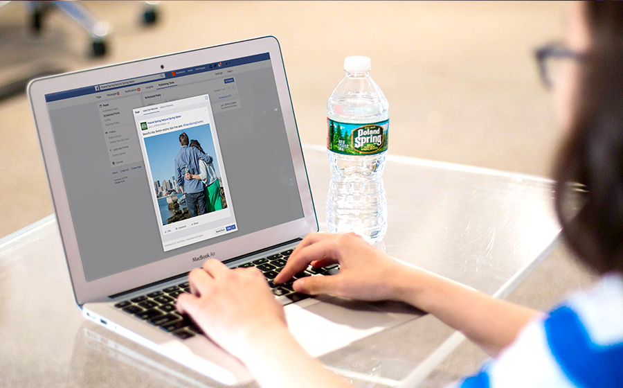Springbox Community Management Poland Spring Facebook Laptop